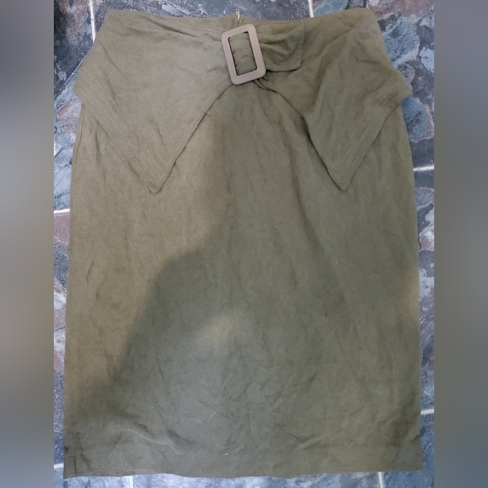 Military green vintage skirt with belt